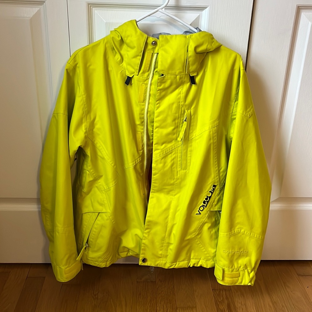 Volcom Nimbus Ski/Snowboard jacket Shell. Women’s XS.